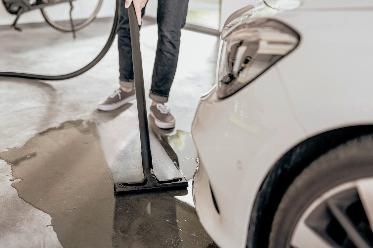 KARCHER WD4V-20-5-22 USISIVAC ZA SUVO I MOKRO